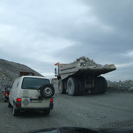 kupfer_gold_mine_med_3